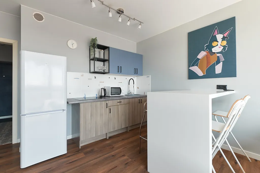 Студия с панорамным видом на город