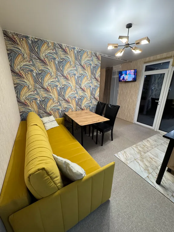 Уютный новый дом с собственным бассейном