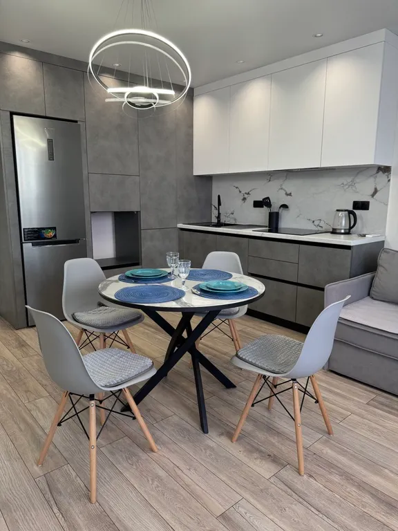 Евротрешка в самом центре развитого района