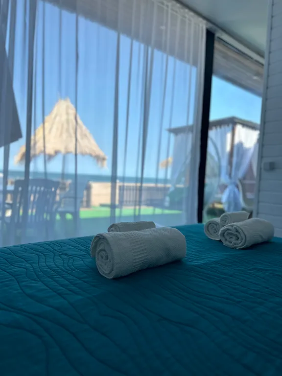 Домики у моря Дербент