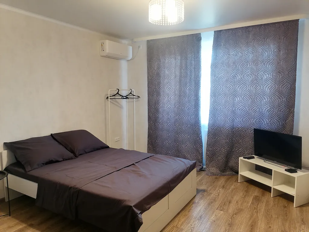 Уютная однокомнатная квартира с видом на берег реки — аренда посуточно в Каменск-Шахтинский