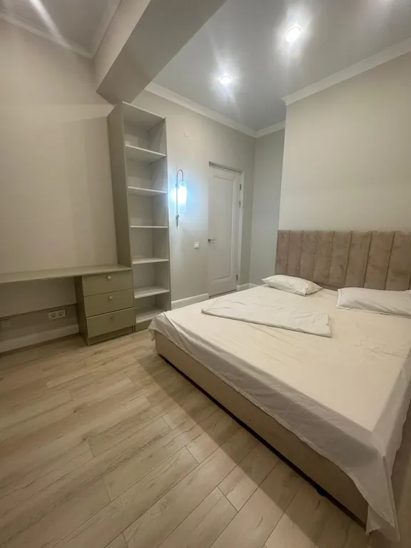 4-комнатная Квартира