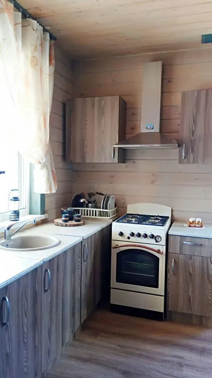 Коттедж Коттеджи у озера — Луга