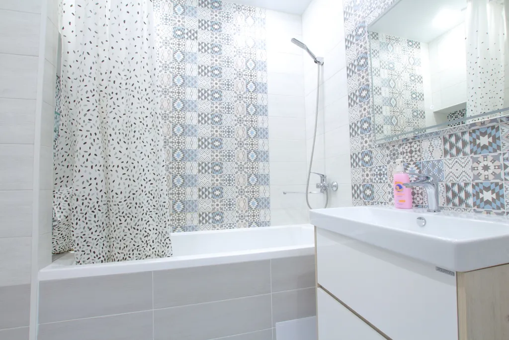 Метро Родина