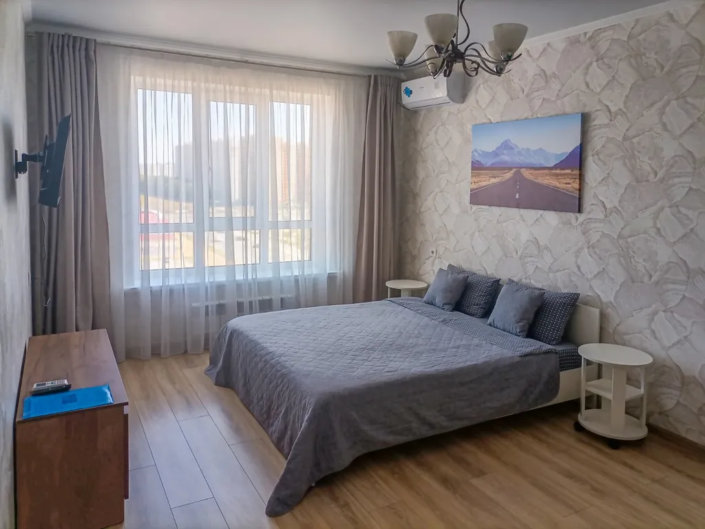 Уютная квартира у фонтана с видом на сквер — аренда посуточно в Ставрополь