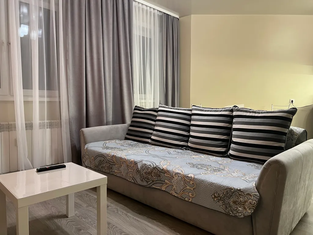 Евро 2-комнатные апартаменты у ТЦ Фестиваль