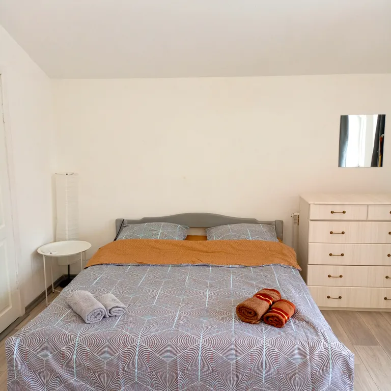 Коттедж Чистая студия с евро ремонтом и красивым видом на горы — аренда посуточно в Кисловодск