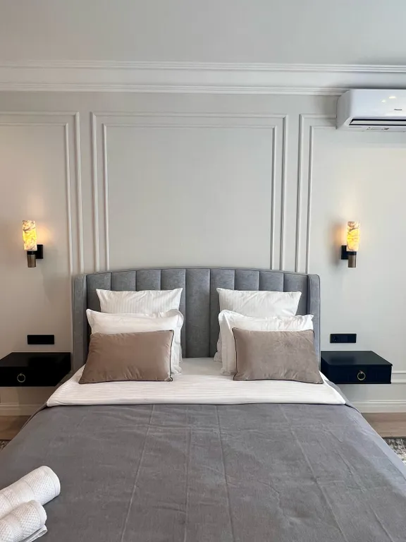 2-комнатный люкс с дизайнерским ремонтом в историческом центре