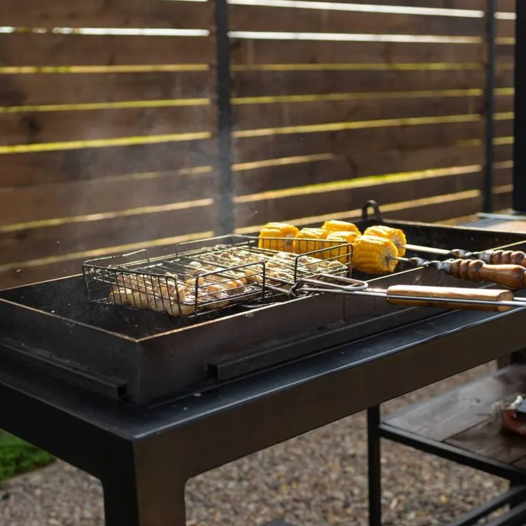 Треугольный дом с банным чаном A-freme paradise house by