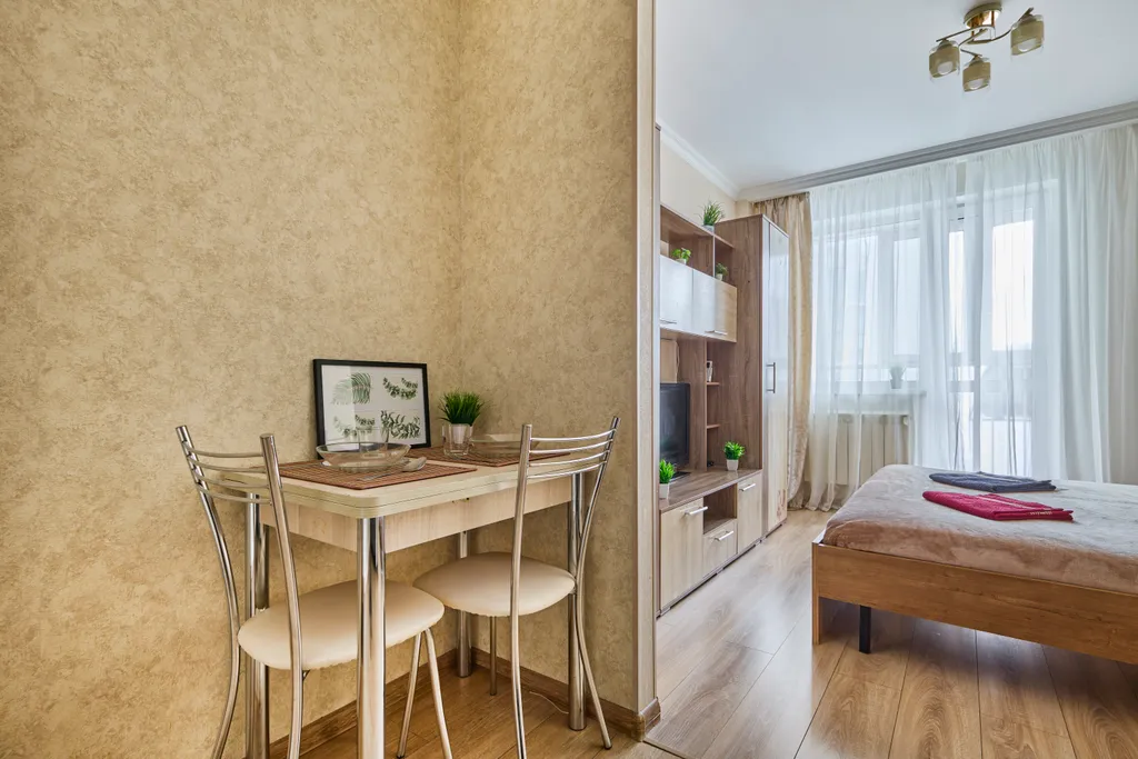 Уютная студия с большой лоджией в доме бизнес-класса