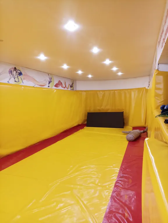 Дом с собственной парковкой, баней, тренажерным залом