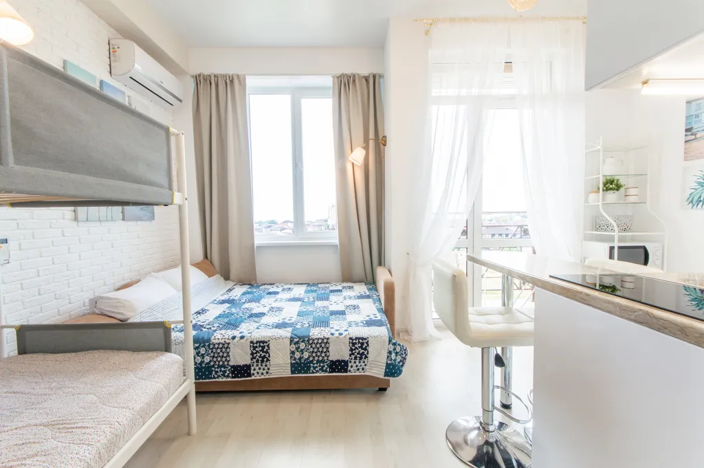 Студия с видом на море