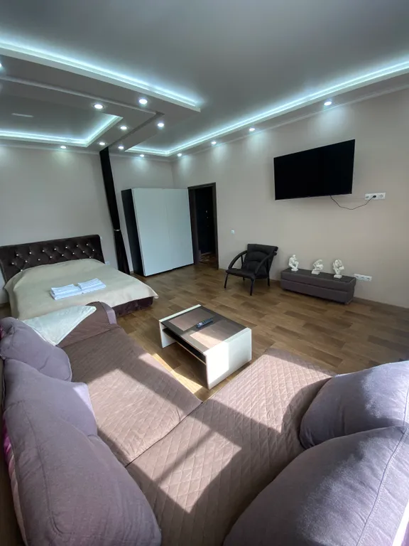 Квартира на набережной