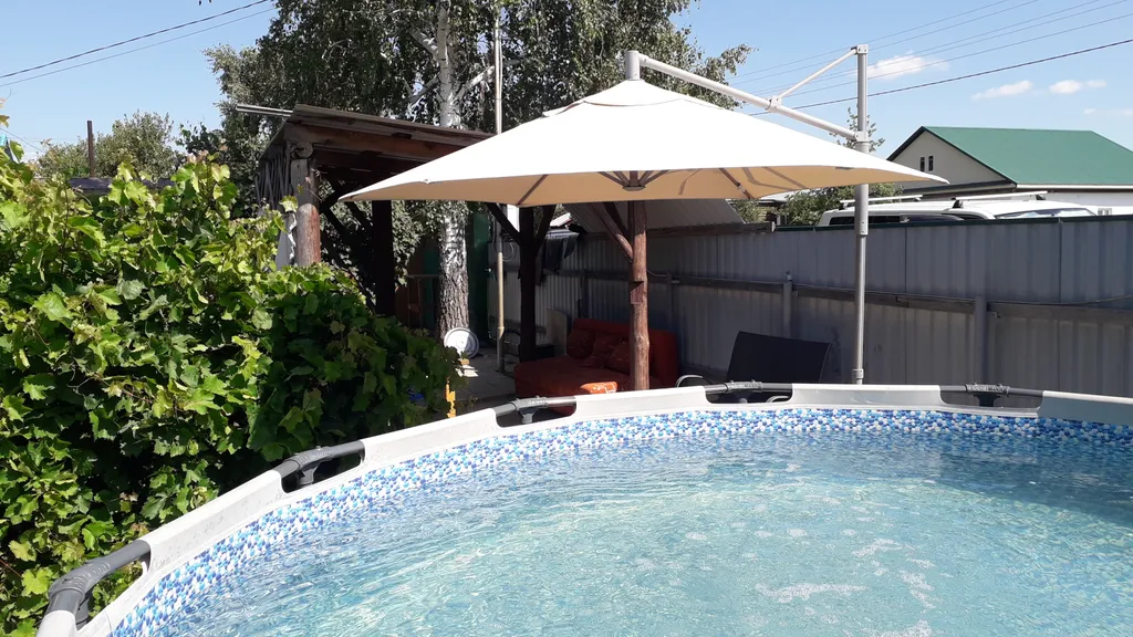 Коттедж Уютный домик у озера — аренда посуточно в Яровое