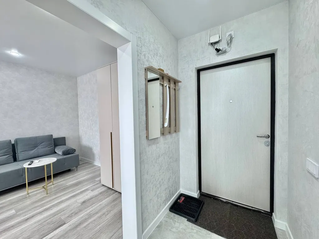 Уютные апартаменты LikeHome на Братьев Хусаиновых 6