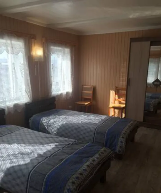 Средний дом на Онежском взморье