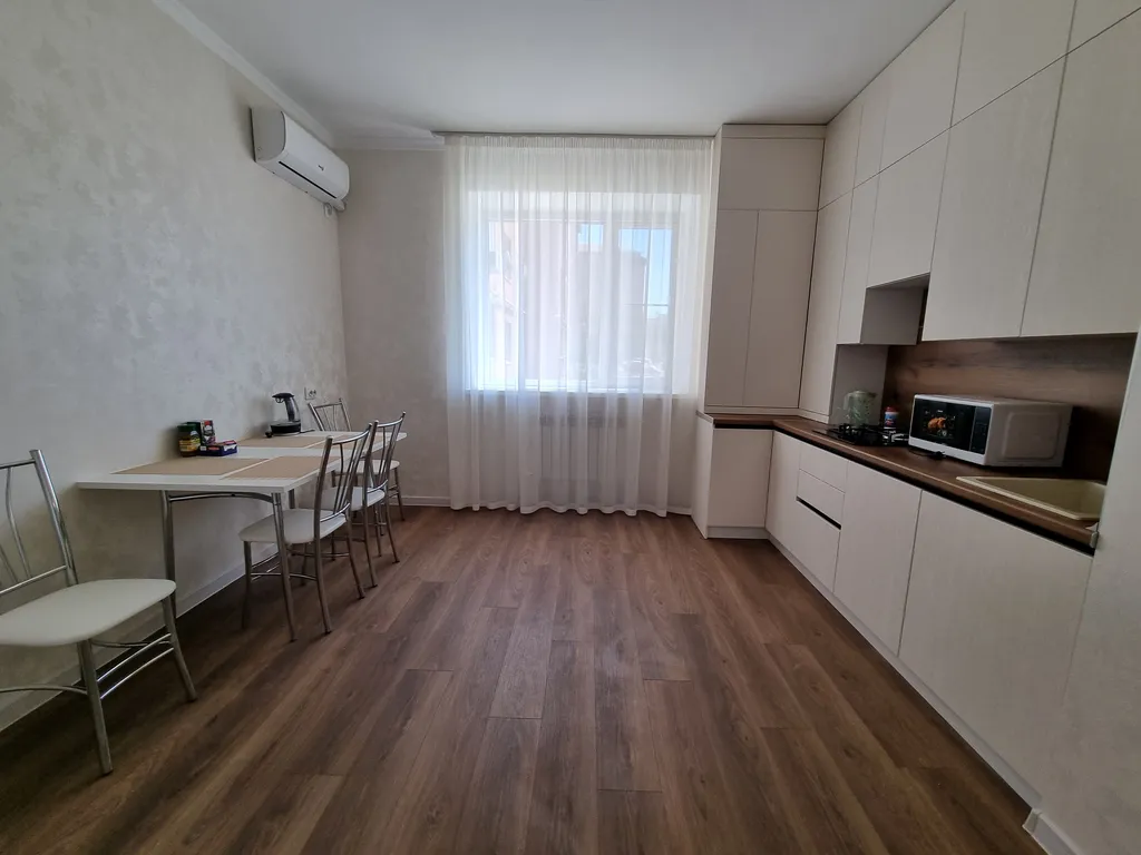 Квартира Квартира Уютная квартирка с ремонтом — Элиста