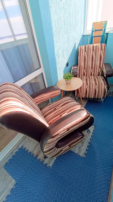 Классная Студия возле АКВАПАРКА!