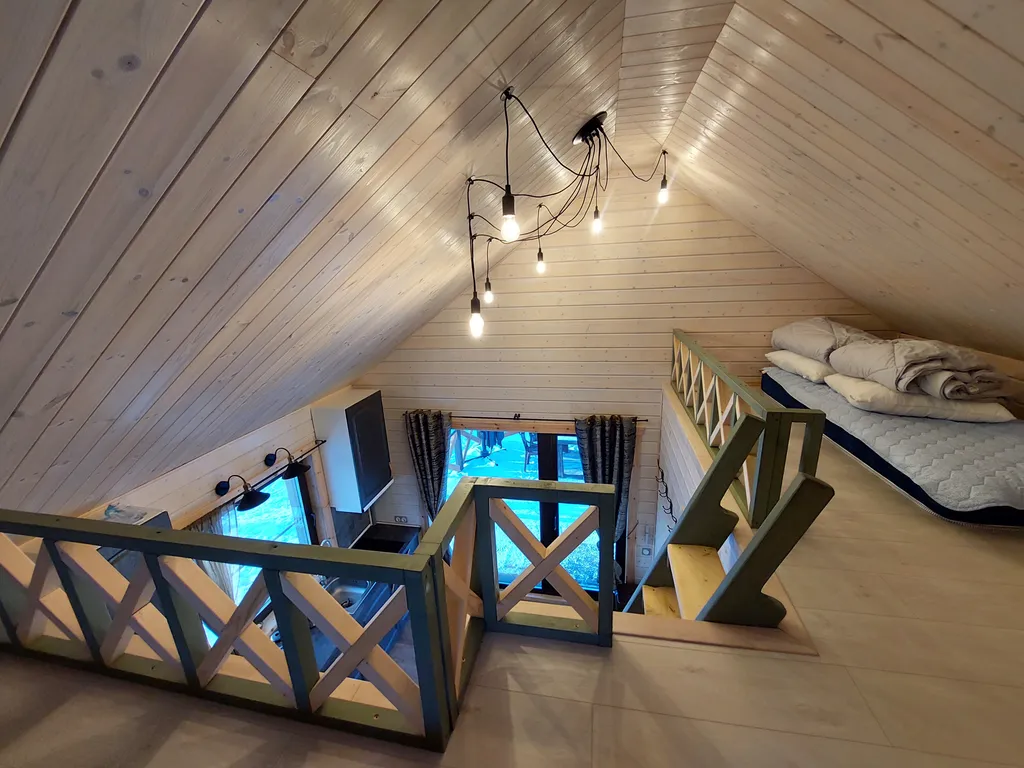 Уютный дом с прекрасным видом на лес и озеро