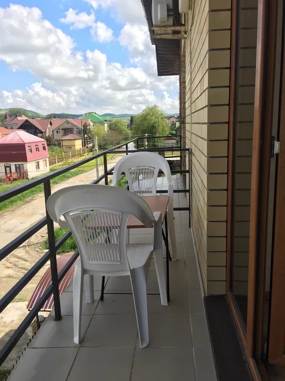 Уютная студия с видом на горы