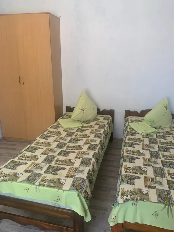 Домик возле моря