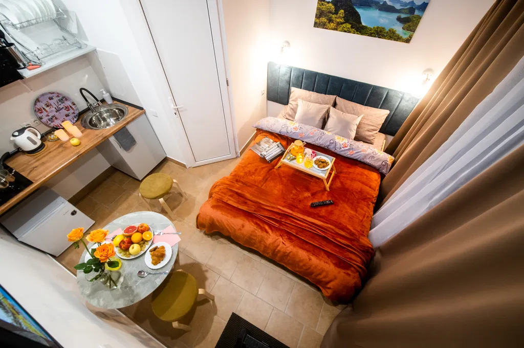 Студия на двоих