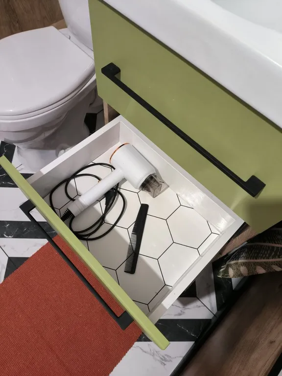 Квартира зелёного цвета.