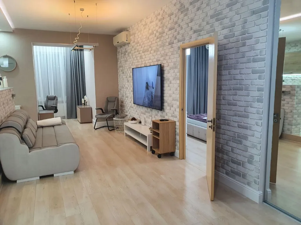 Квартира в новом доме с паркингом