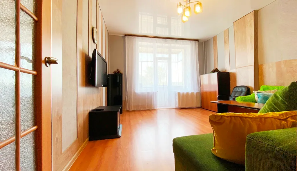 Просторная трехкомнатная квартира в центре