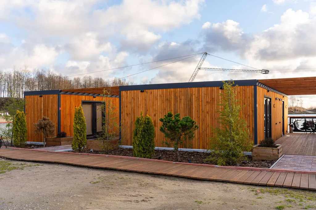 Уютный домик с видом на озеро