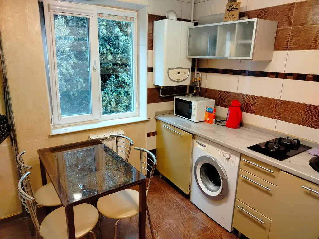 Двухкомнатная квартира с открытым балконом — аренда посуточно в Ялта