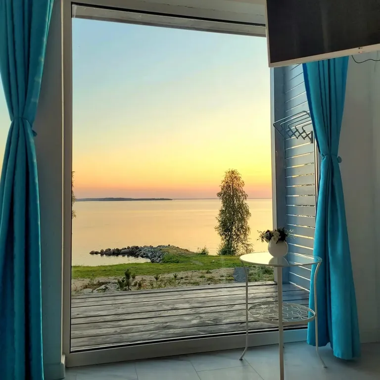 Солнечная гора Сяпся студия с панорамными окнами