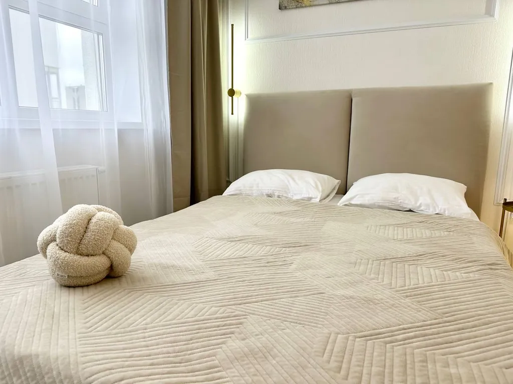 Бежевая дизайнерская студия