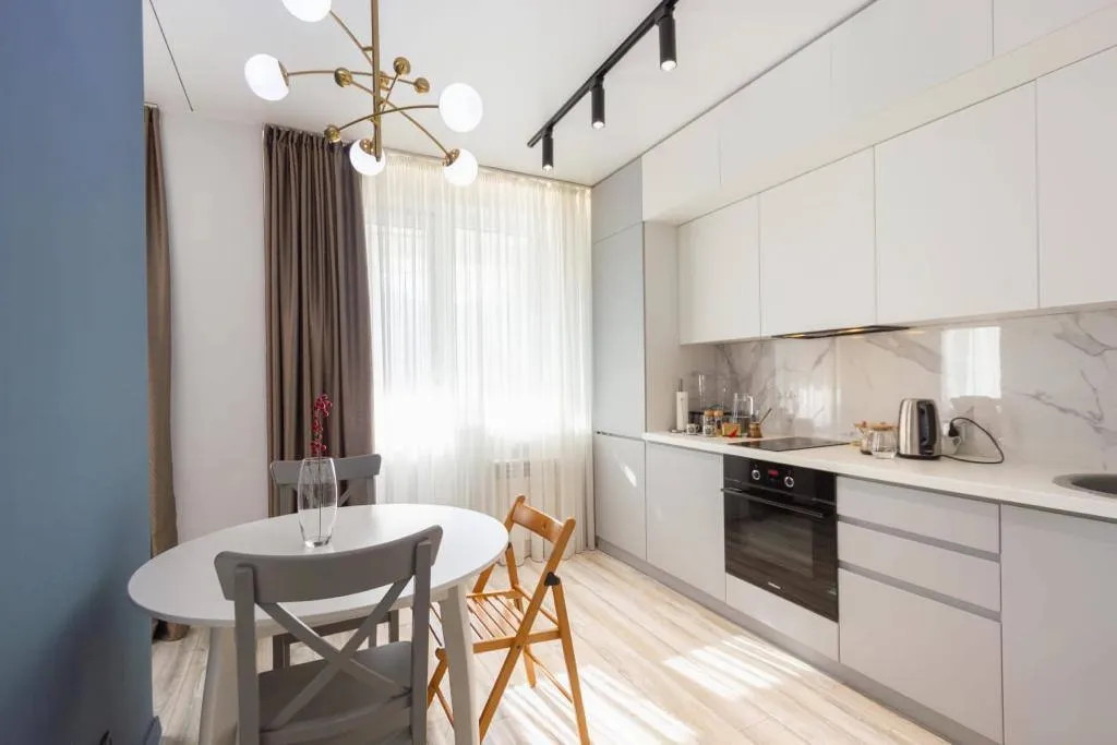 Яркая квартира с дизайнерским ремонтом