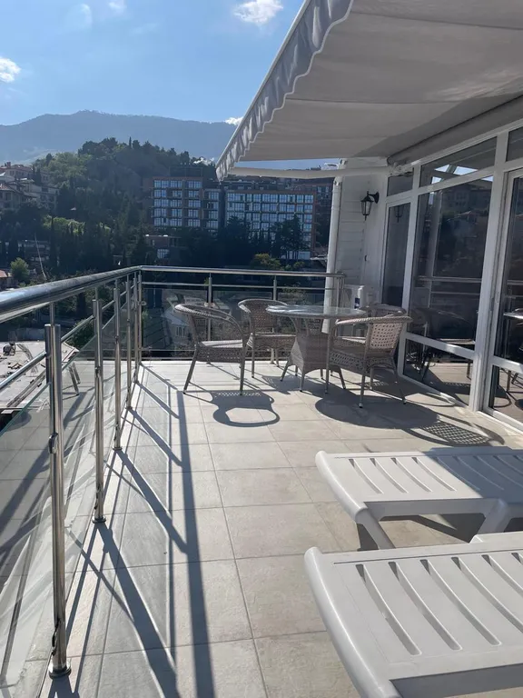 Апартаменты с шикарным видом на море и горы