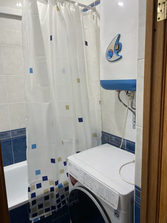 Трехкомнатная квартира в центре Небуга