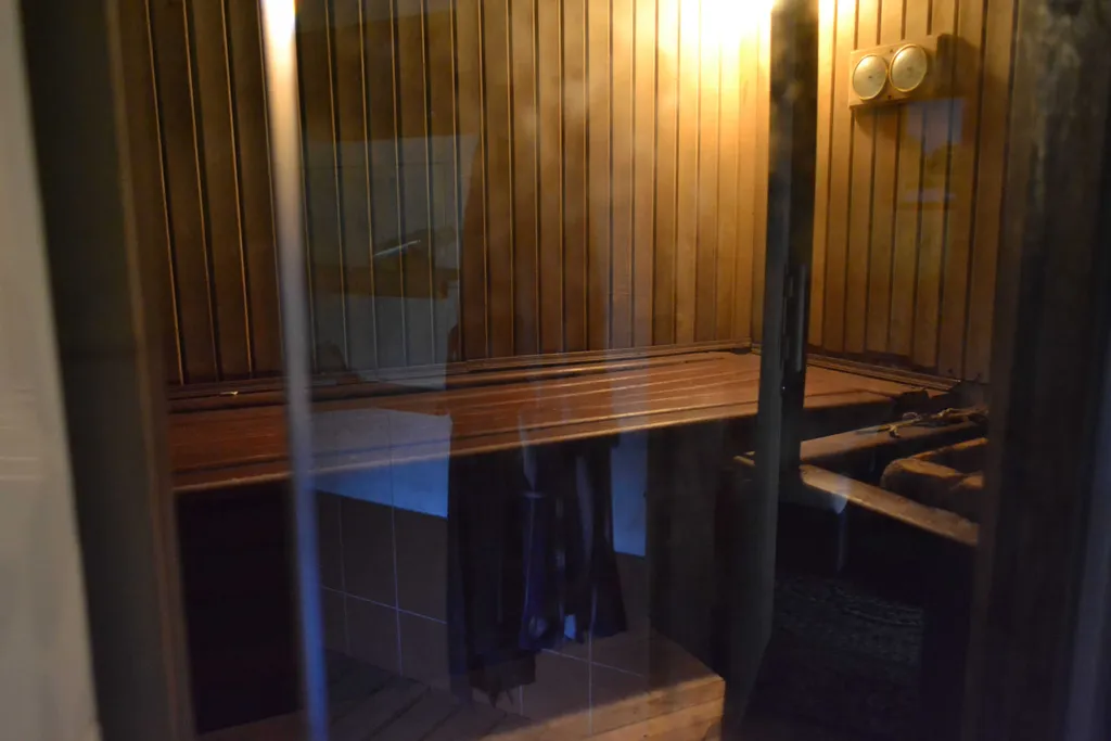 Эко дом у озера + баня удобно размещается 14 человек