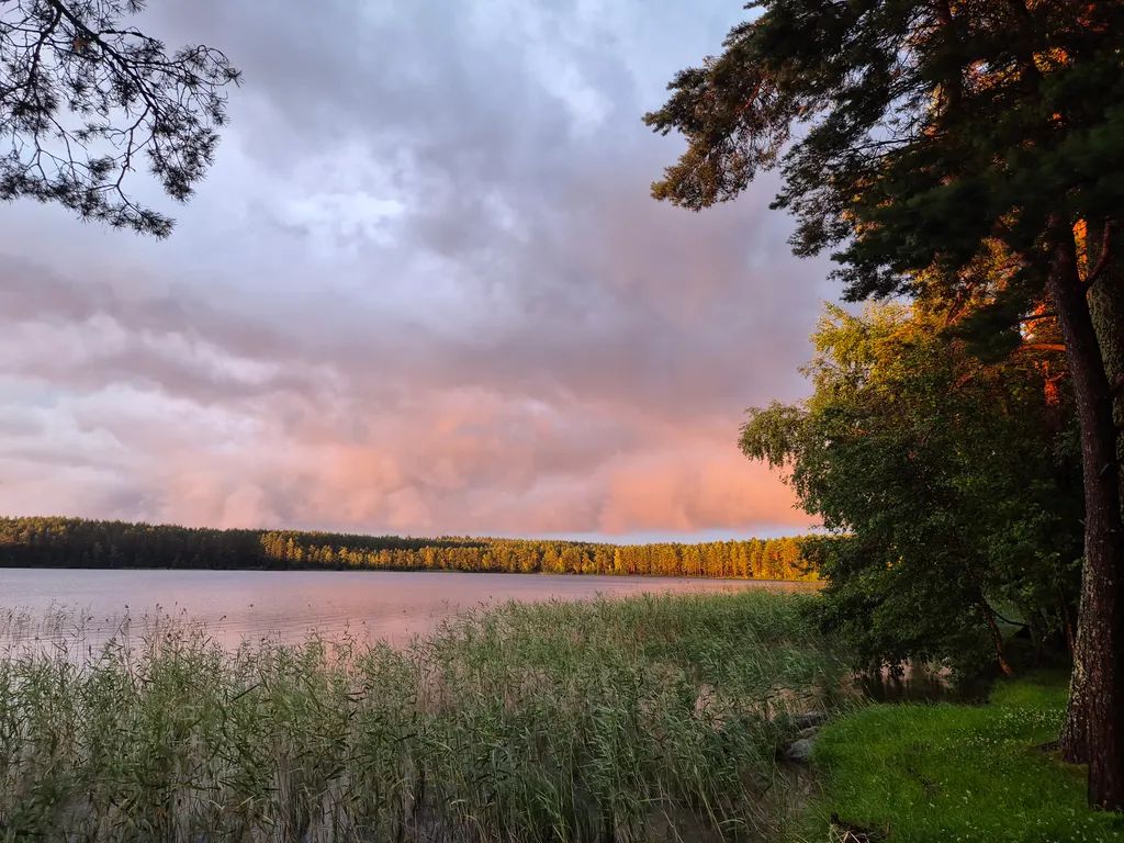 Коттедж Уютнейший дом с роскошным видом на озеро и пляжем.Карелия совсем рядом — Ларионово