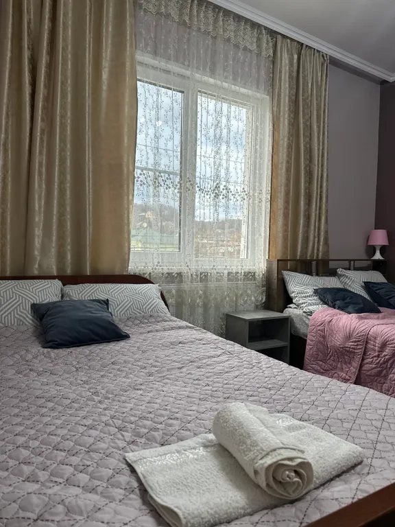 Квартира Студия четырехместная в гостевом доме — аренда посуточно в Лоо