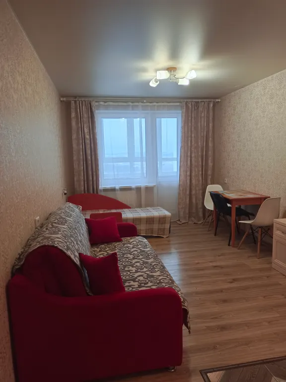 Квартира Уютная студия в новом микрорайоне — аренда посуточно в Киров