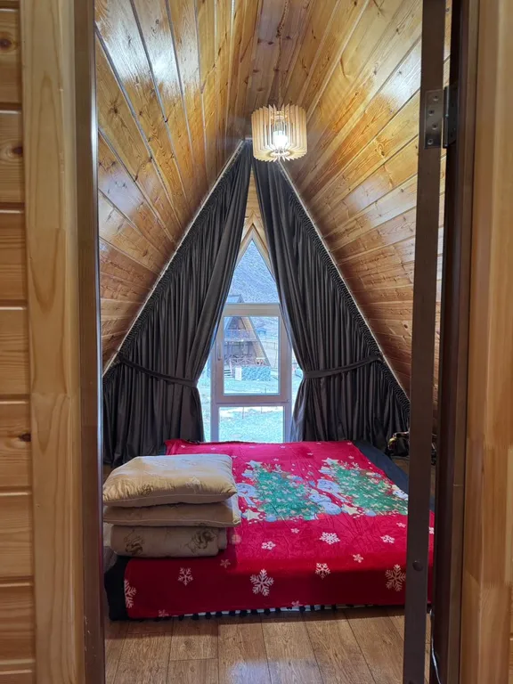 Новый уютный А-фрейм дом