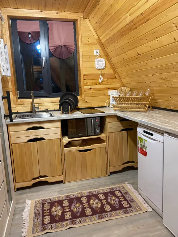 Домик а фрейм для круглогодичного отдыха с джакузи и баней