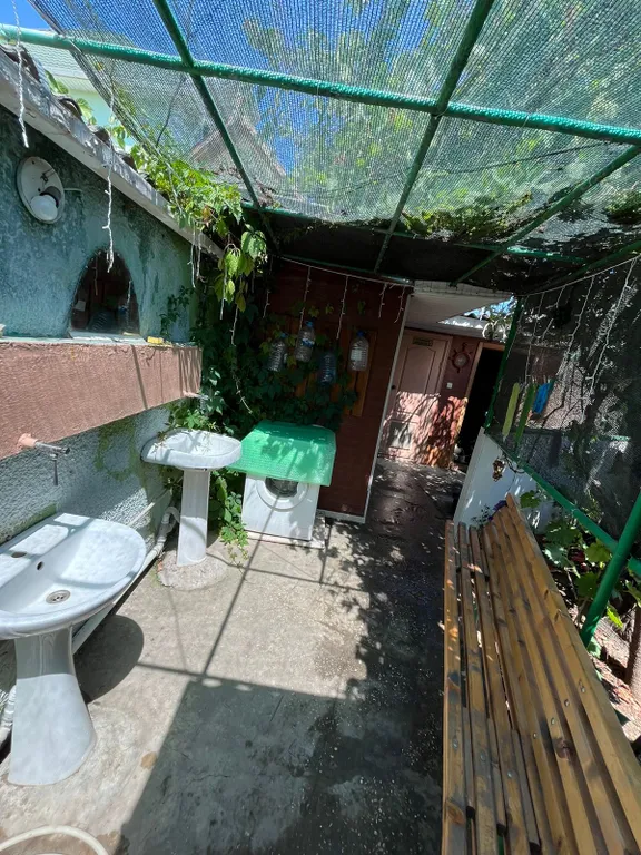 Трёхкомнатный дом в центре Судака)