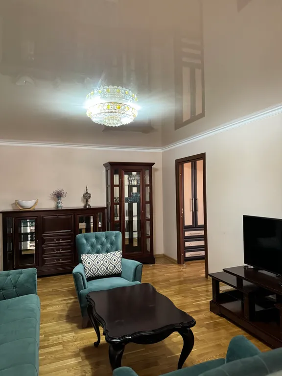 Квартира 2 х комнатная квартира в центре Сухума у моря — Сухум