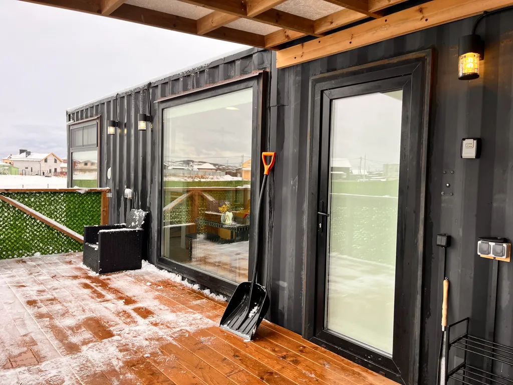 Коттедж Новый коттедж с панорамными окнами — Тайцы