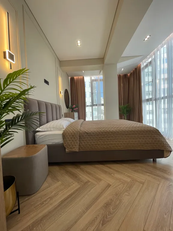 Супер видовая квартира в элитном доме с новым дизайнерским ремонтом