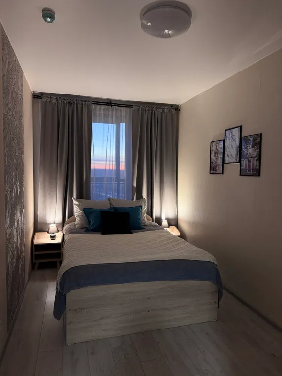 Уютная евродвухкомнатная квартира у Планеты