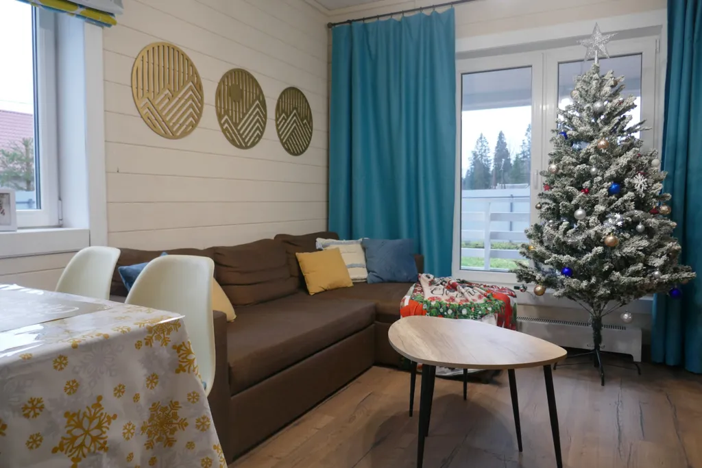 Загородный дом- еловый шёпот