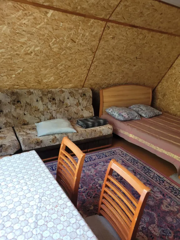 Домик на озере Шира