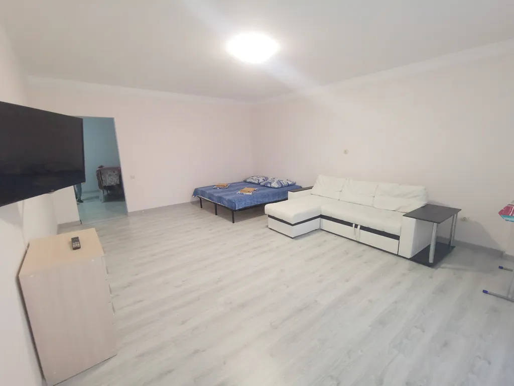 Большая 3-комнатная квартира